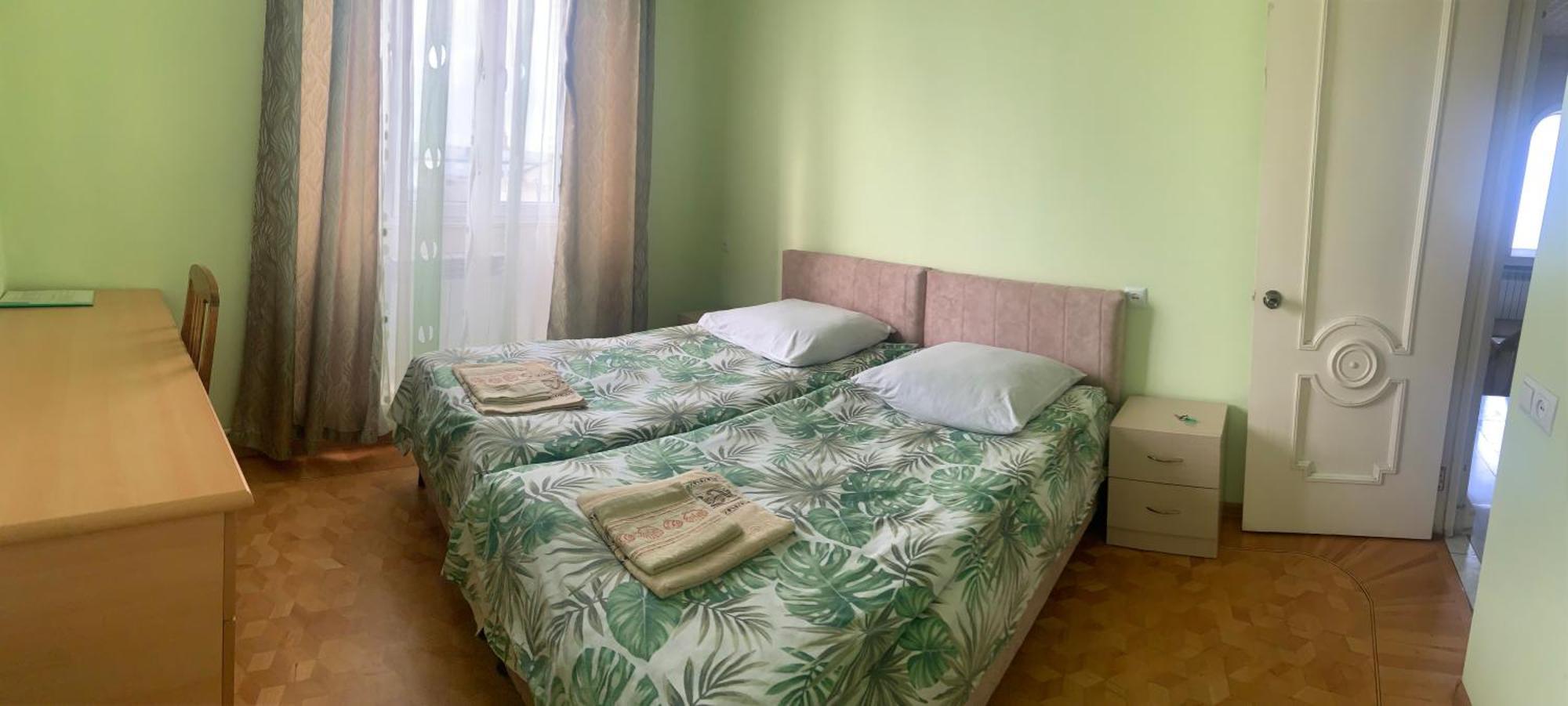 Guest House Lilia エレバン エクステリア 写真