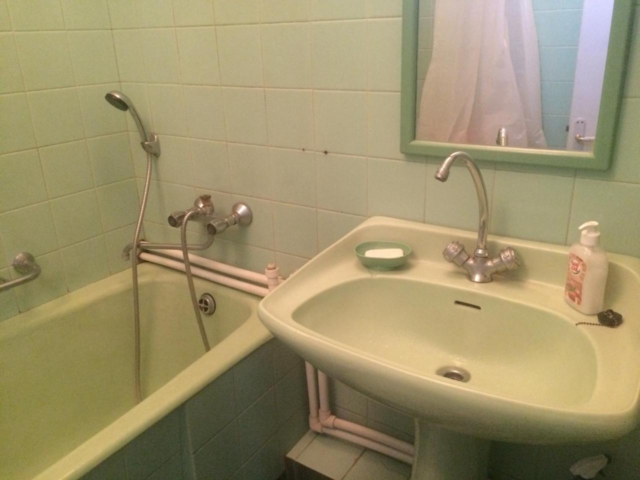 Guest House Lilia エレバン エクステリア 写真